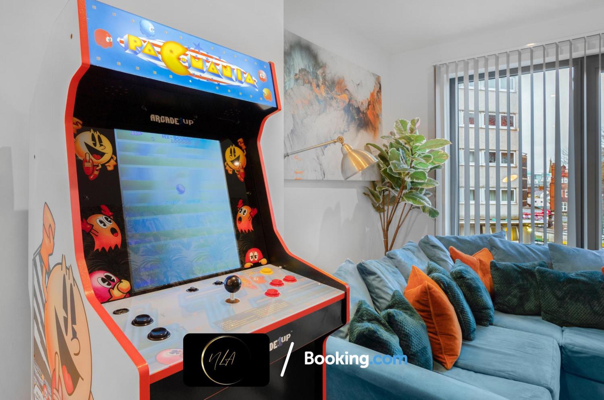 City Centre Apartment With Free Parking, 2 Bathrooms, Netflix And Wifi - Suitable For Contractors And Families - By Noor Luxury Accommodations Birmingham Dış mekan fotoğraf
