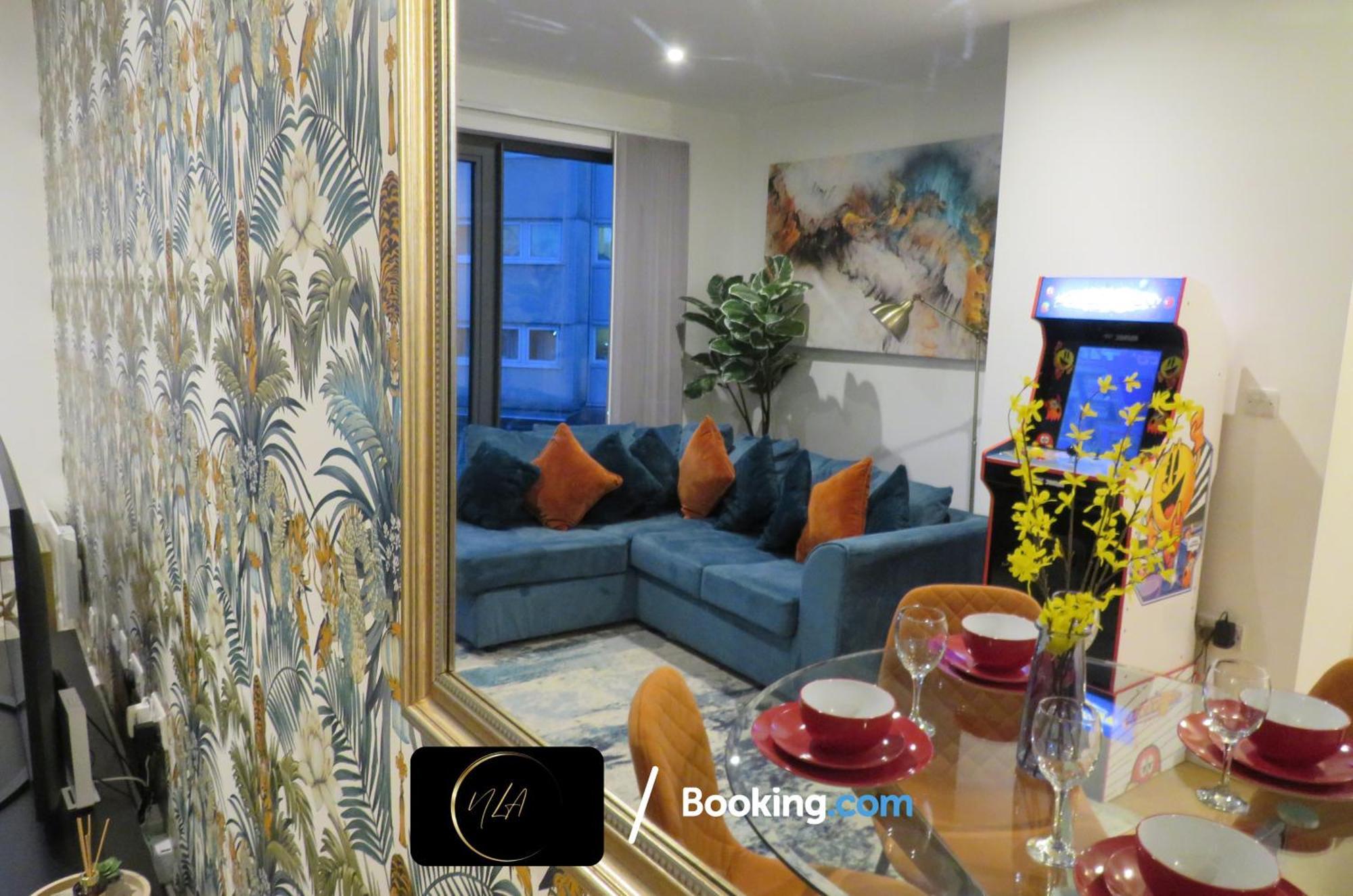 City Centre Apartment With Free Parking, 2 Bathrooms, Netflix And Wifi - Suitable For Contractors And Families - By Noor Luxury Accommodations Birmingham Dış mekan fotoğraf