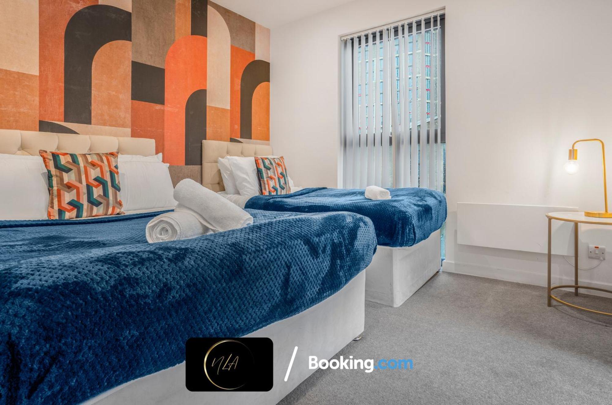 City Centre Apartment With Free Parking, 2 Bathrooms, Netflix And Wifi - Suitable For Contractors And Families - By Noor Luxury Accommodations Birmingham Dış mekan fotoğraf