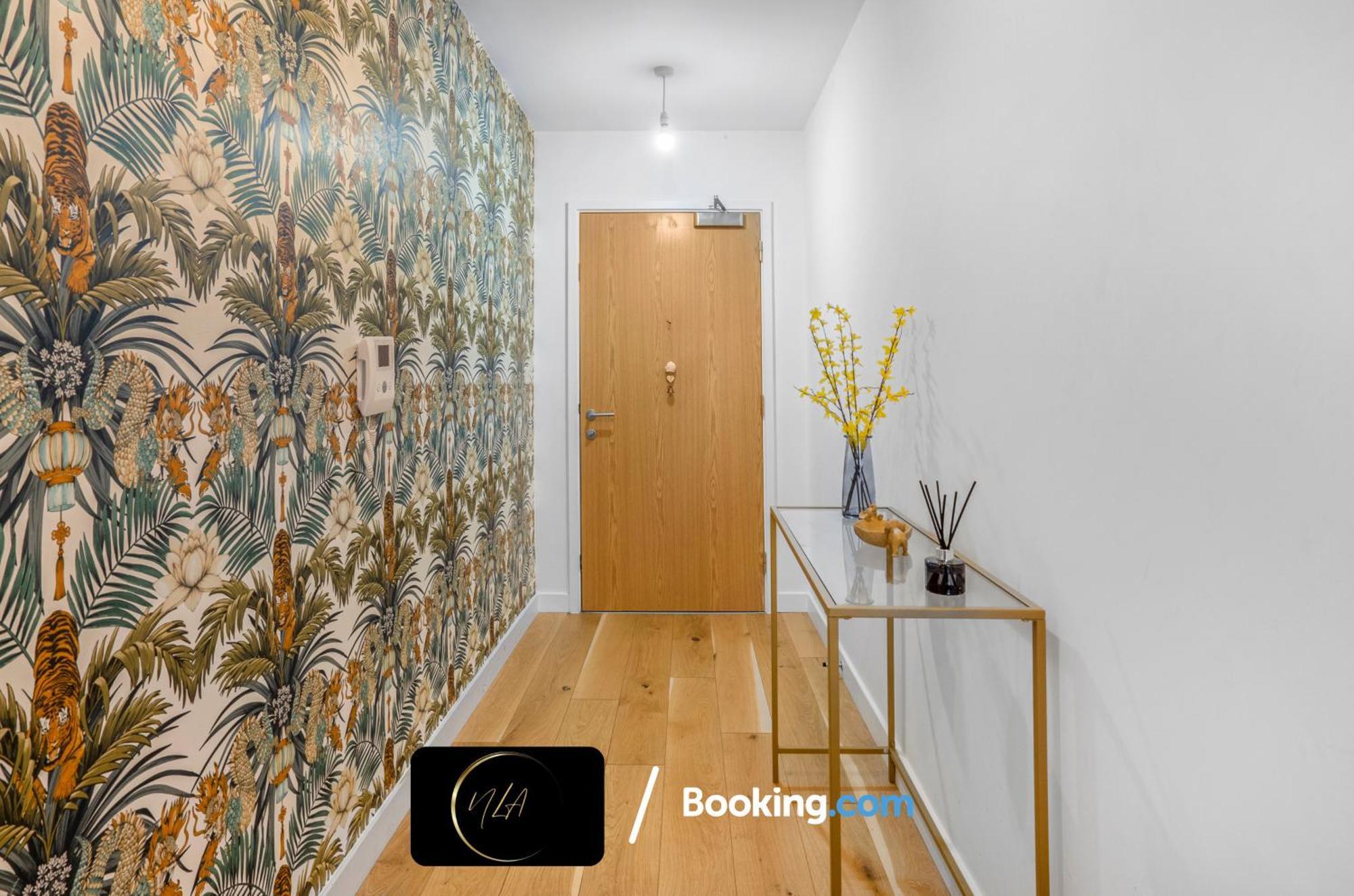 City Centre Apartment With Free Parking, 2 Bathrooms, Netflix And Wifi - Suitable For Contractors And Families - By Noor Luxury Accommodations Birmingham Dış mekan fotoğraf