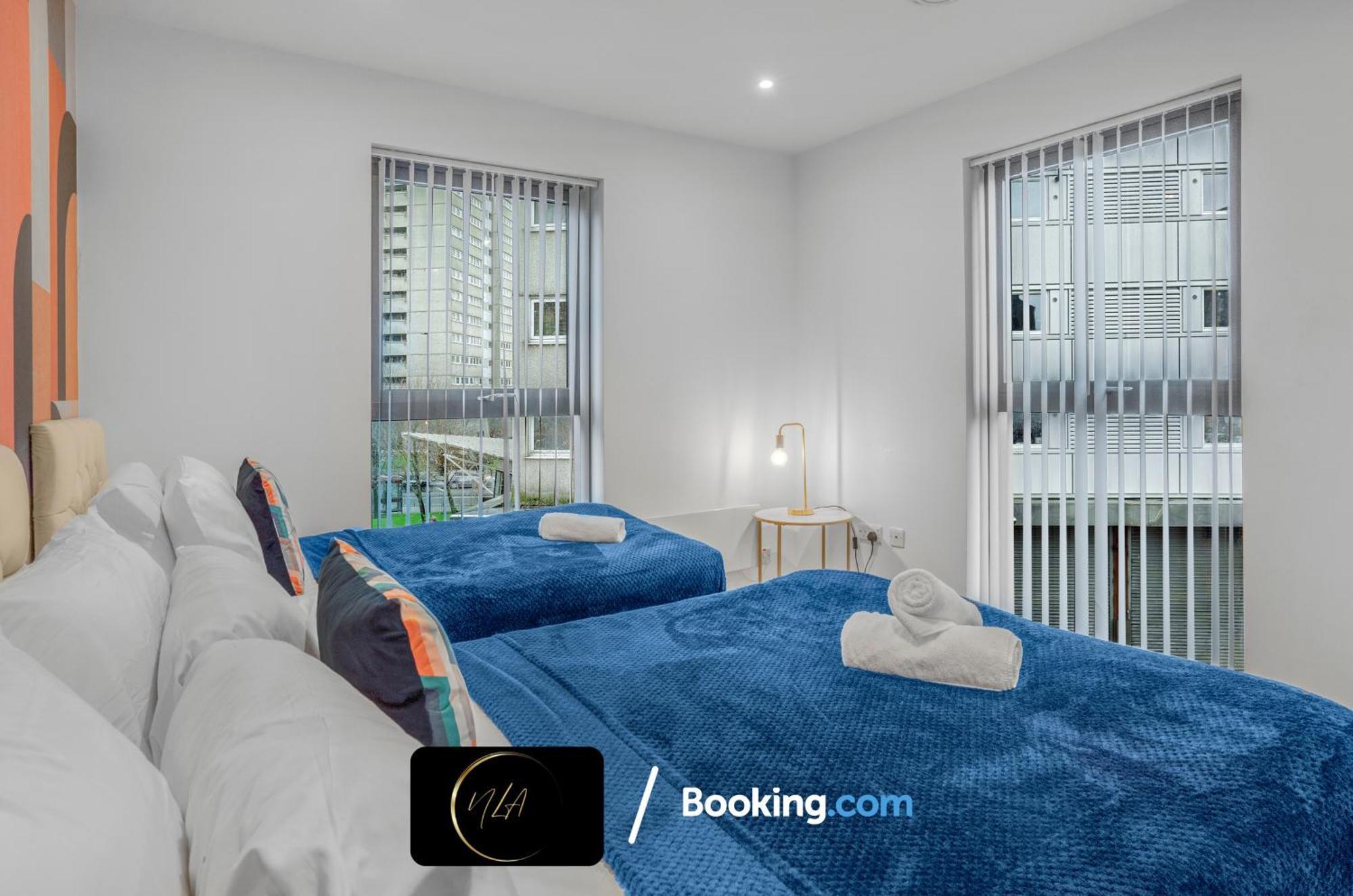 City Centre Apartment With Free Parking, 2 Bathrooms, Netflix And Wifi - Suitable For Contractors And Families - By Noor Luxury Accommodations Birmingham Dış mekan fotoğraf